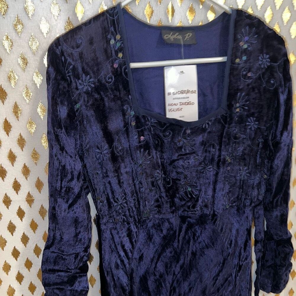 Lola P. Midnight indigo velvet vintage gown flared bottom formal dress prom wedd